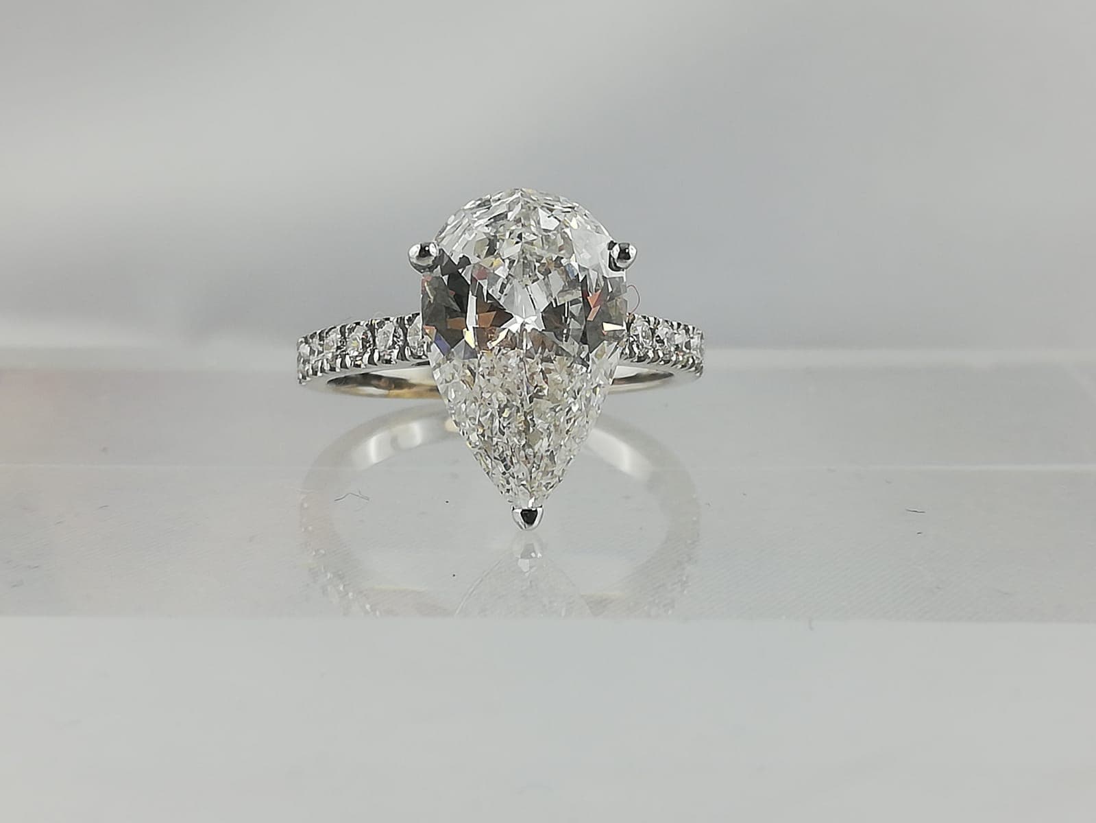 Rachat de bijoux anciens & vintage à Paris 10e