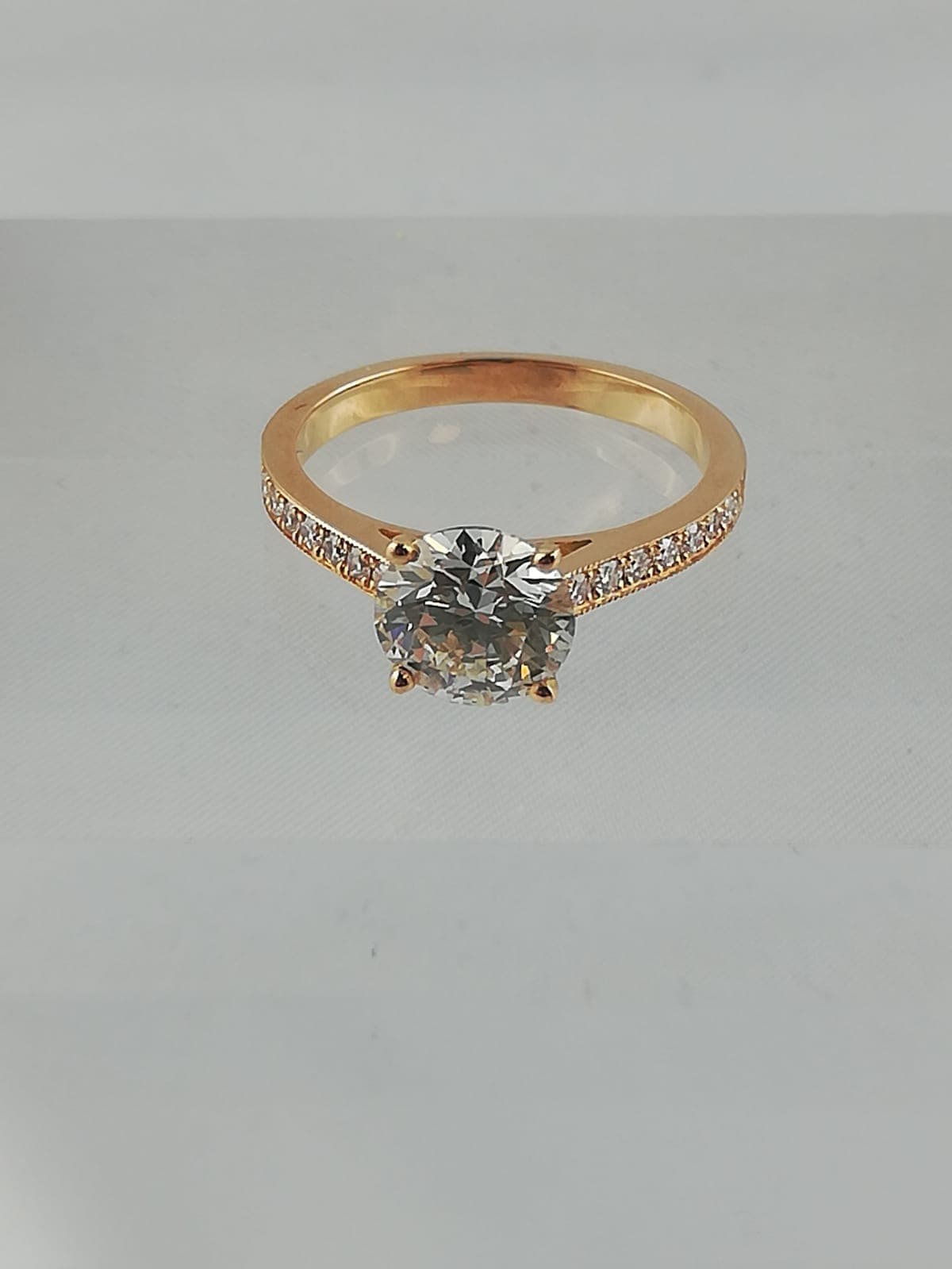 Rachat de bijoux anciens & vintage à Paris 10e
